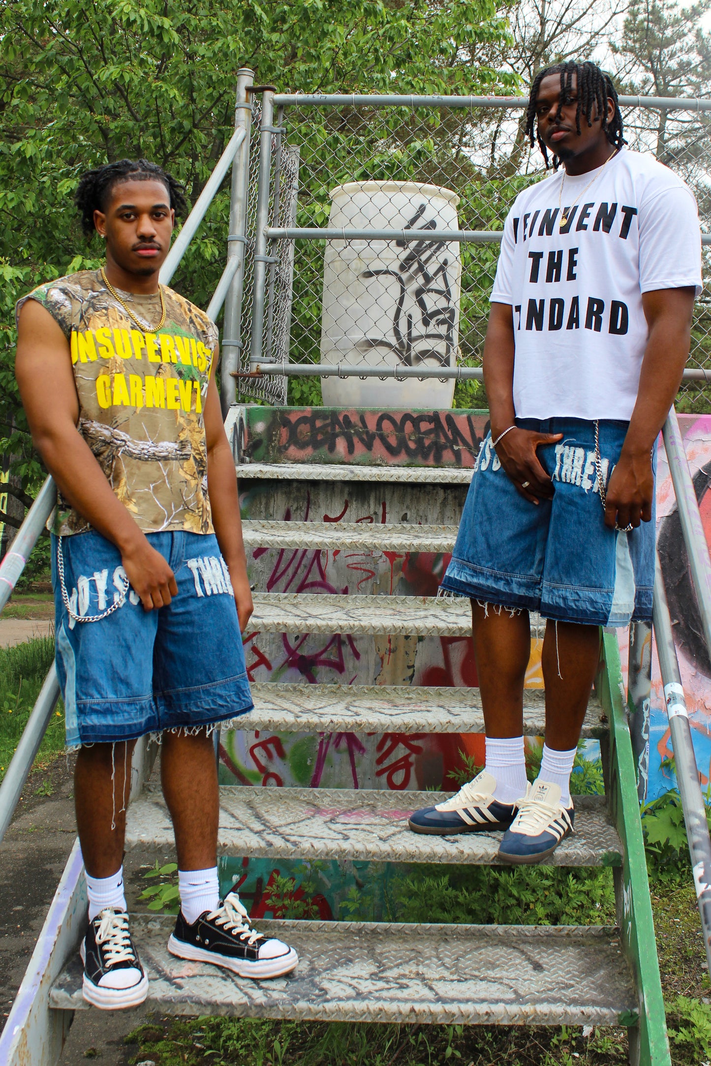 Distressed Threads Jorts